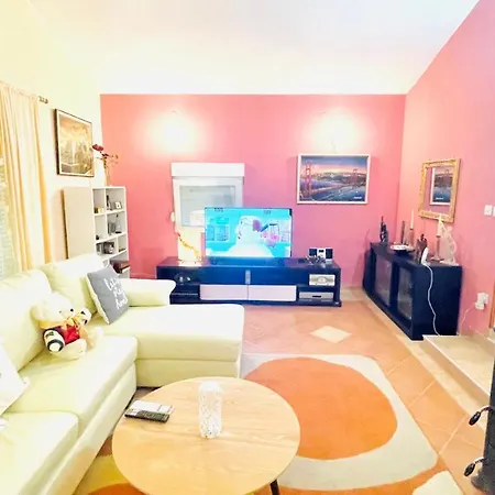 Lovely With Garden - Zadar Apartment